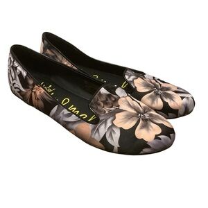 KATE & MEL FLORAL PRINT SLIP-ON FLATS/ Size 38